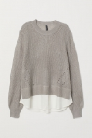 HM   Pullover in lockerem Strick