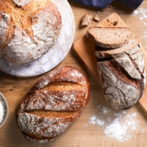 Holzofen Brote Country Bread, Shepherd Bread oder Highlander Brot, jed