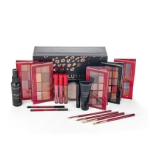 Makeup Revolution Xmas 2019 Wild About Revolution