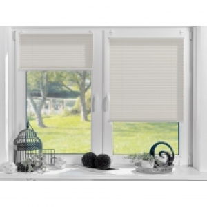 Plissee fix montiert (105x130, grau) 15.99 €