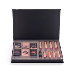 Makeup Revolution Xmas 2019 Lip Revolution Reds