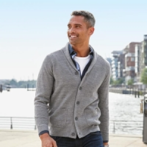 Herren-Strickjacke mit durchgehender Knopfleiste 7.99 €