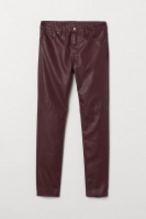  Hose aus Lederimitat 19.99 €