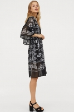  Gemusterter Kimono 13.99 €