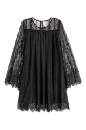  Kurzes Spitzenkleid 20.99 €