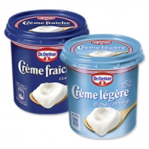 Real  Dr. Oetker Crème fraîche versch. Sorten, jeder 150-g-Becher