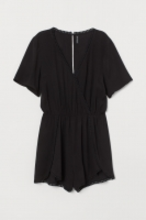 HM   Jumpsuit mit V-Ausschnitt