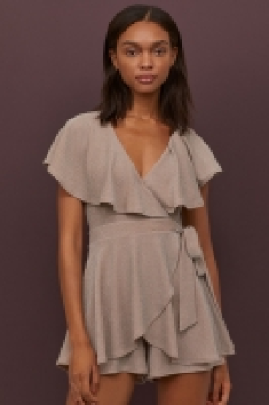  Jumpsuit mit Volant 22.99 €