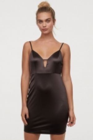  Glänzendes Kleid 7.99 €