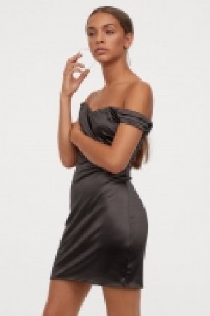 HM   Kurzes Off-Shoulder-Kleid