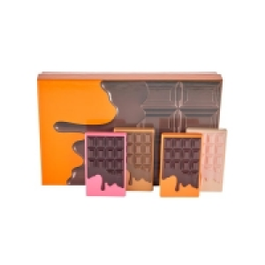 I Heart Revolution Mini Chocolate Vault