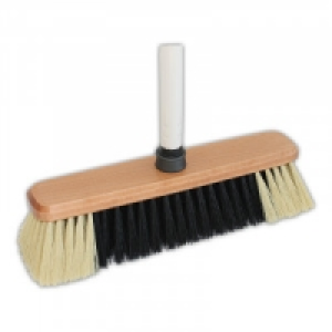 Besen 3.99 €