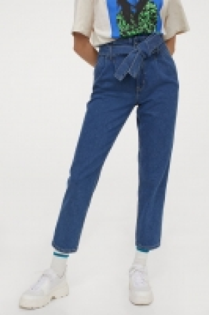 Denimhose mit Bindegürtel 17.99 €