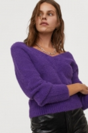 Pullover mit V-Ausschnitt 6.99 €