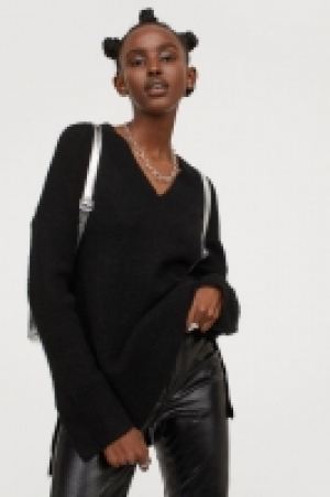 V-Pullover aus Wollmischung 15.99 €