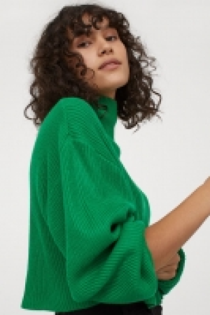 Kurzer Rollkragenpullover 7.99 €
