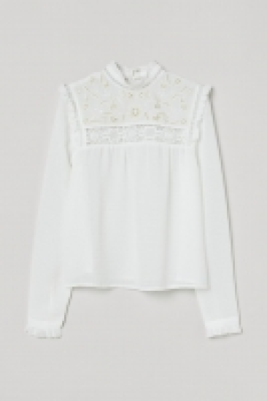 Bluse mit Stickereien 18.99 €