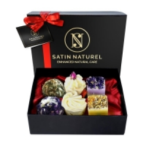 Rossmann Satin Naturel BIO Badepralinen Divine Moments Geschenkset