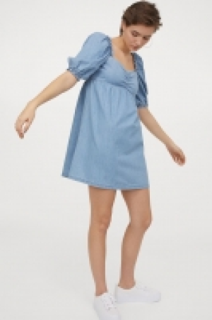 Kleid mit Puffärmeln 7.99 €
