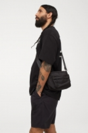 Baumwollshorts Regular Fit 3.99 €