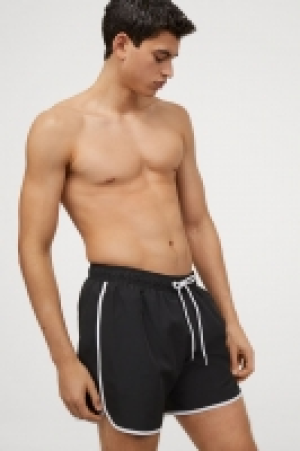 Badeshorts 9.99 €