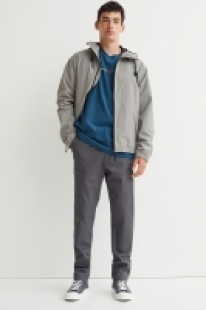 Slim Fit Chino 15.99 €