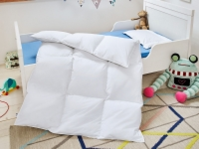 OBB Kinder Daunendecke, Winter-Variante, 100 x 135 cm, Bezug aus 100 % 69.99 €
