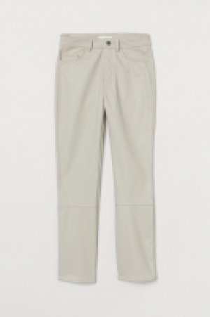 Hose aus Lederimitat 19.99 €