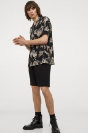 Cityshorts Slim Fit 10.99 €