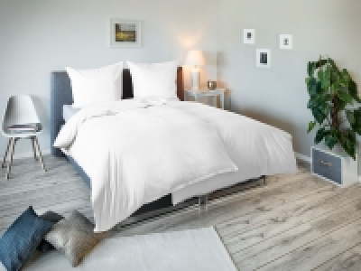 Face-2-Face Mako-Satin Bettwäsche »Uni Puntini white«, Seidenfinish, B 29.24 €