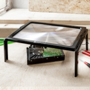 LED-Tischlupe 7.99 €