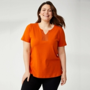 Damen-T-Shirt mit Spitzeneinsatz, große Größen 7.99 €