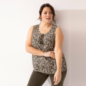 Damen-Bluse mit Tasseln, große Größen 5.99 €