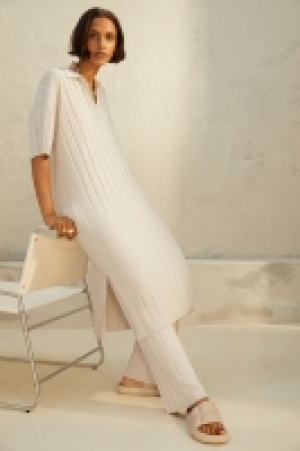 Geripptes Strickkleid 12.99 €