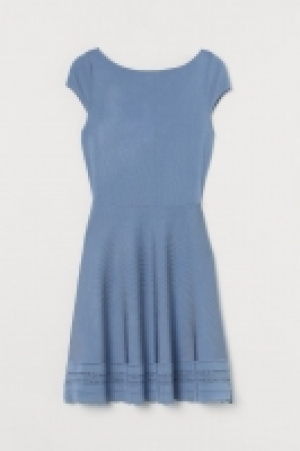 Feinstrickkleid 14.99 €