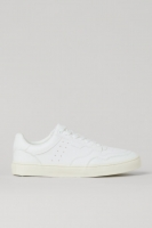 Sneaker 15.99 €