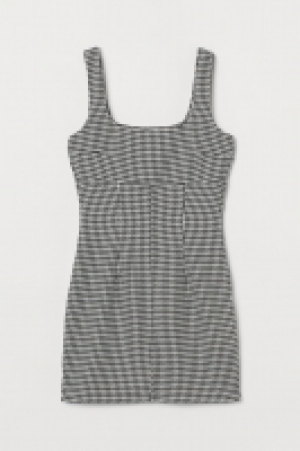 Figurbetontes Kleid 13.99 €