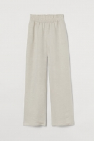 Weite Hose 15.99 €