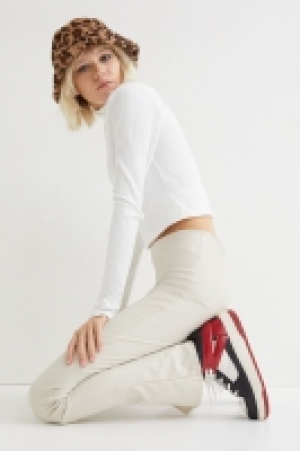 Ausgestellte Leggings 15.99 €