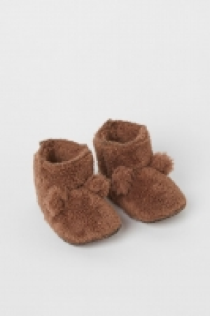 Fleecegefütterte Hausschuhe 8.99 €