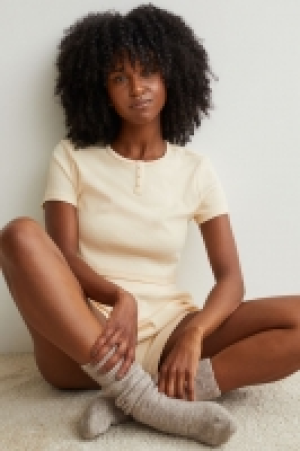 Gerippter Pyjama 7.99 €