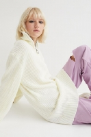 HM  Gerippter Pullover mit Reißverschluss