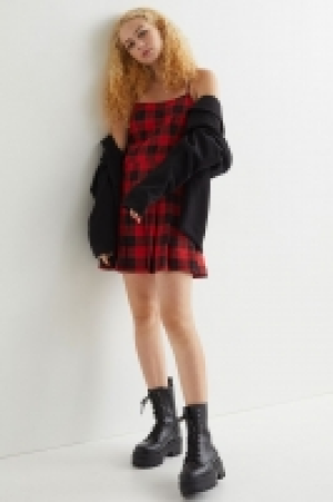 Kurzes Kleid 16.99 €
