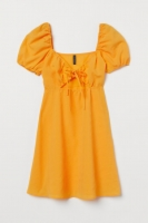 Kleid mit Puffärmeln 11.99 €