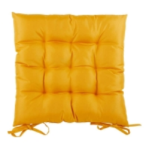 Stuhlkissen mit 9-Punkt-Steppung, ca. 40x40cm 3.89 €